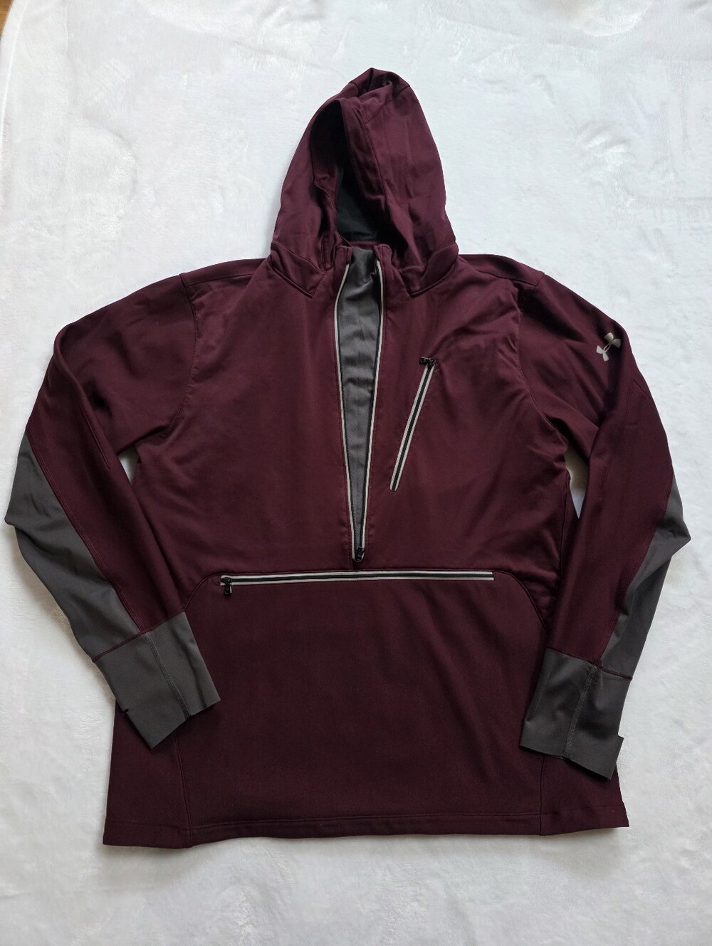 Under Armour Burgundy Hooded Half Zip Pullover Thumbhole Cuffs